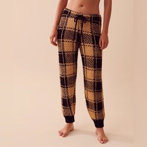 NWOT La Vie En Rose Size XL Oversized Baggy Chenille Jogger Pants